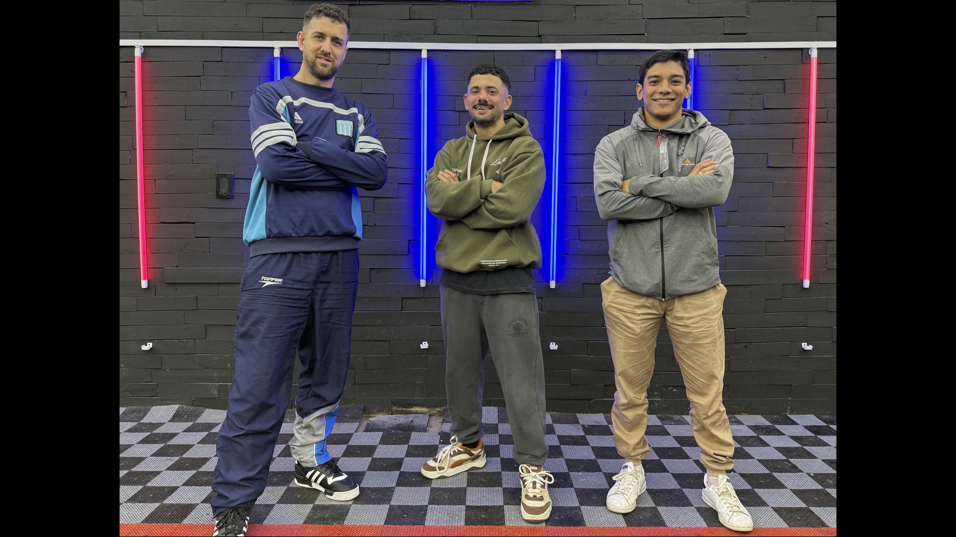 Piero, Fer y El Cule, equipo de Área de Lucha
